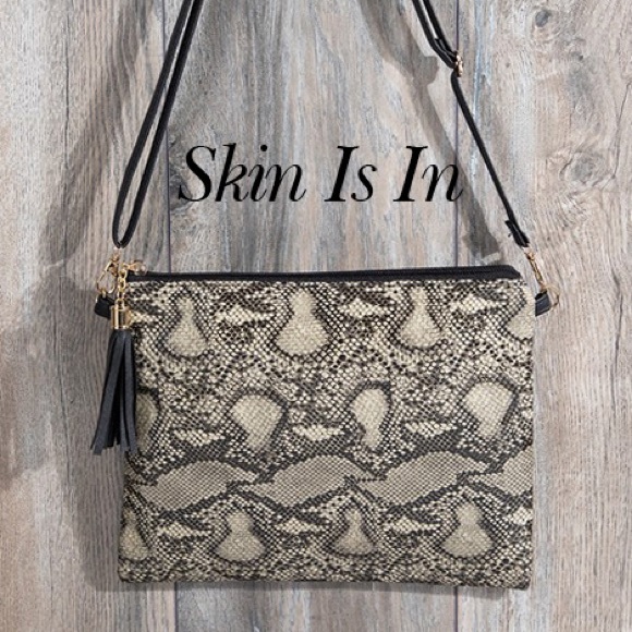 Snakeskin Crossbody-Clutch - Picture 1 of 5